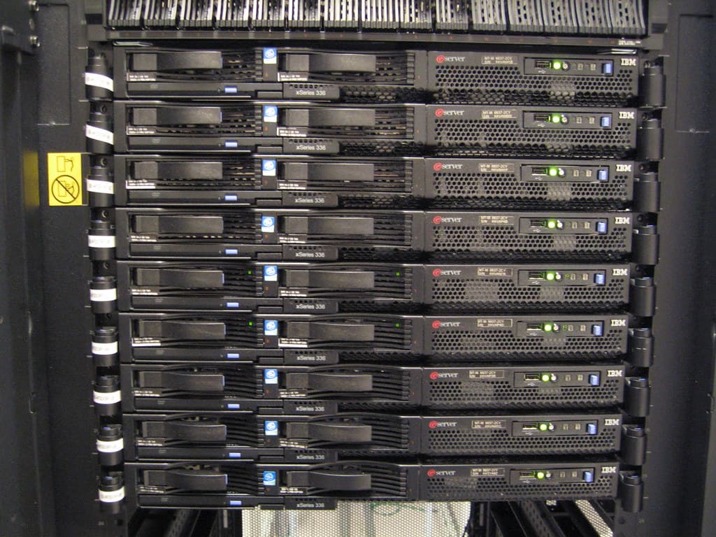 Database infrastructure image for MySQL topics